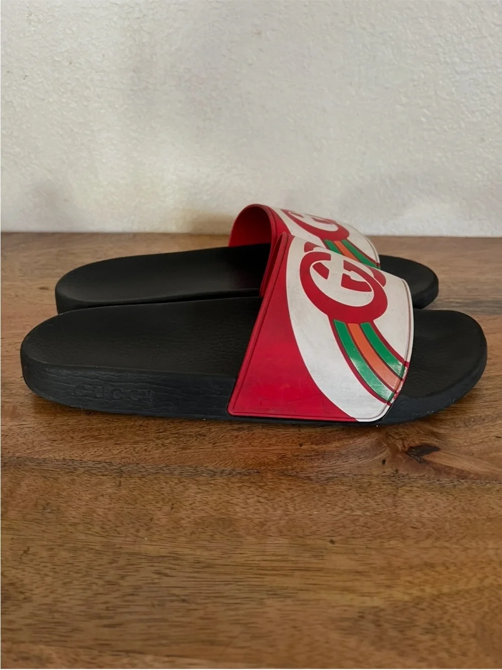 Gucci Red GG Rainbow Pool Slides Size 9